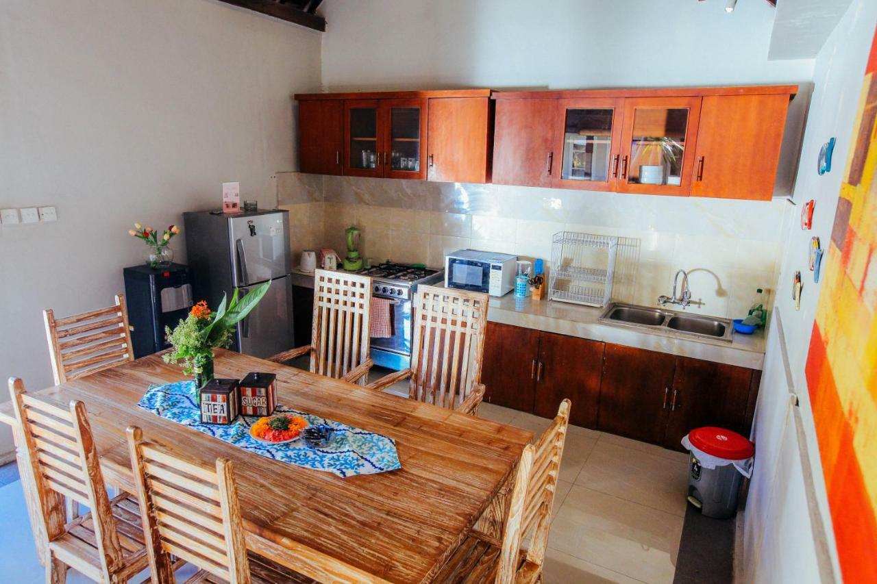 Villa Matahari Seminyak Buitenkant foto