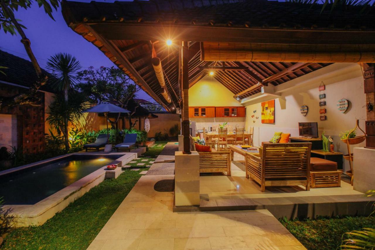 Villa Matahari Seminyak Buitenkant foto