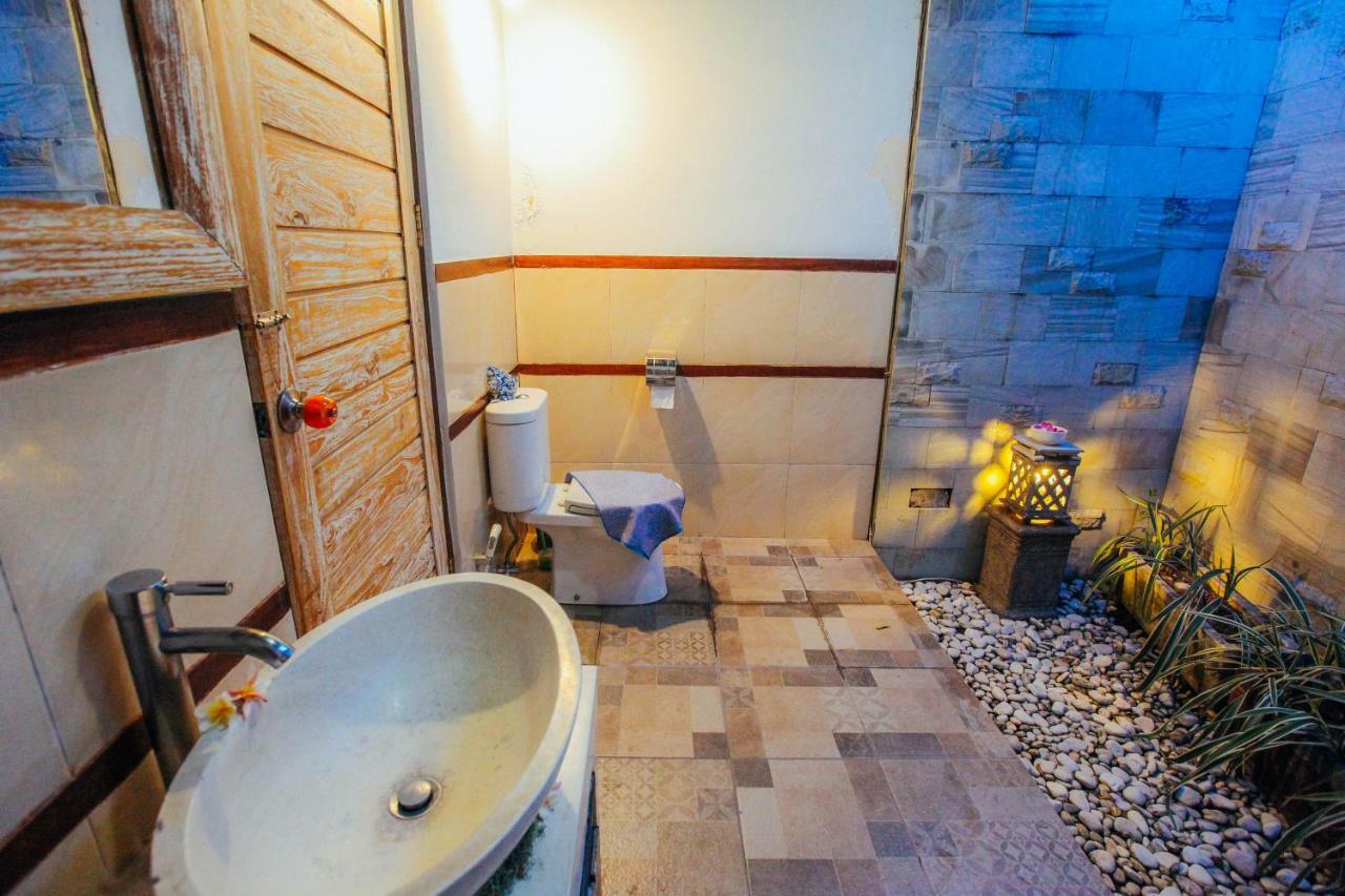Villa Matahari Seminyak Buitenkant foto